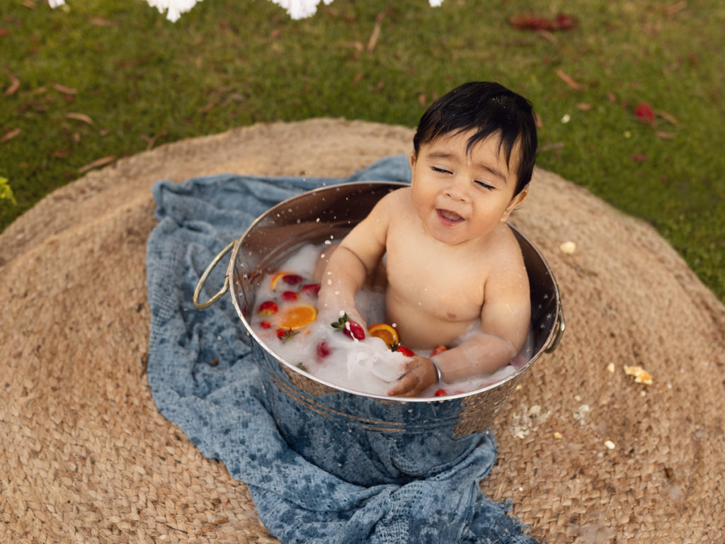 CakeSmash Photography at the park in Perth, Western Australia